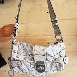 Guess Shoulder Bag